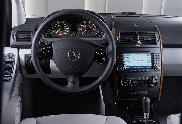 Fotostrecke: Die neue Mercedes A-Klasse (W169) (Bild 1 von 20