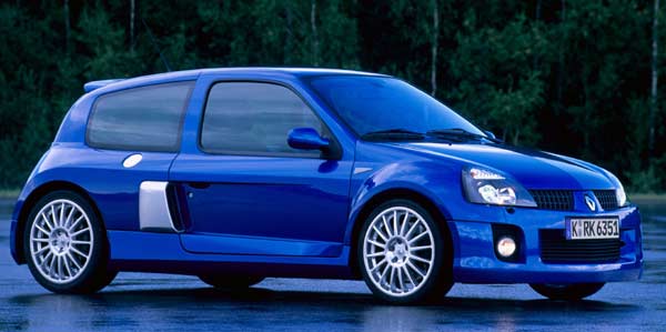Clio V6 mit 18 Zoll-Rdern und speziell entwickelten Michelin-Pneus