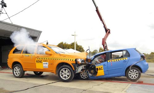 Auch der Volvo XC90 ist zu brachial für einen »fairen« Crash