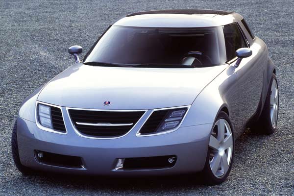 Optisches Vorbild für die Front war der Saab 9X, eine vier Jahre alte Studie