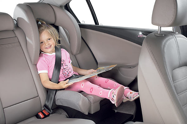 1998 bot VW erstmals integrierte Kindersitze an, im Passat. Auch die neue Generation debütiert im Passat