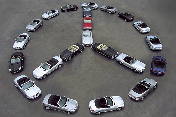 Im Herbst 2005 feierte Mercedes den einmillionsten Roadster. Neben den gut 600.000 SL-Modellen steuert der SLK den Rest bei