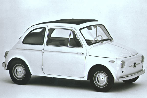 Premiere vor 50 Jahren: Der Fiat 500 kommt 1957 auf die Straen Italiens