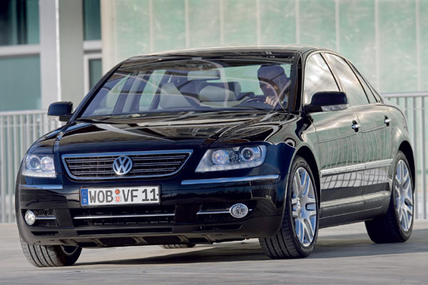 Premiere auf dem Genfer Salon: Zum Frühsommer erhält der VW Phaeton eine Modellpflege