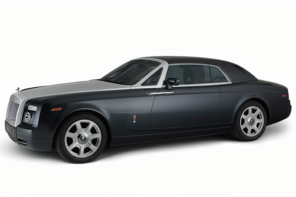 Demgegenber zeigt die Studie vom Genfer Salon schon recht genau, wie man sich das Phantom Coup von Rolls-Royce vorzustellen hat