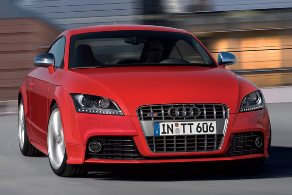 Zum zehnjährigen Jubiläum der TT-Baureihe bringt Audi im Frühsommer den TTS