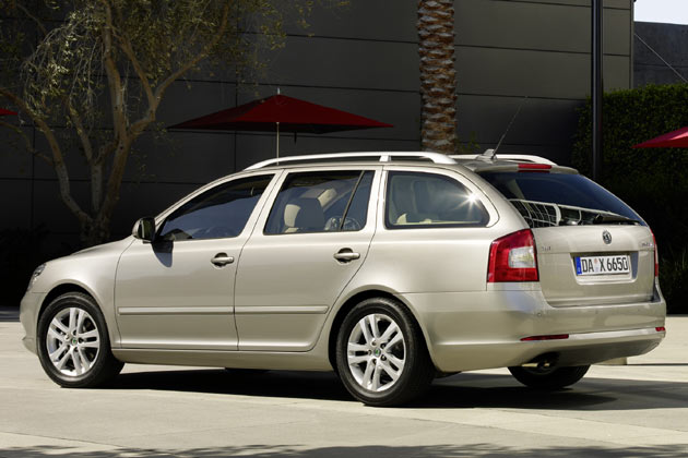 Der Octavia ist nach wie vor eine konzerneigene Alternative zu Audi A4 sowie VW Golf und Passat Variant