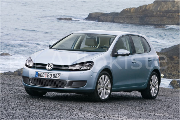 Im Frühjahr 2009 wird die fünfte Generation des VW Polo erscheinen. Sie wird nicht so auffällig-jugendlich wie Corsa oder Fiesta, dafür aber zeitloser und erwachsener im Erscheinungsbild