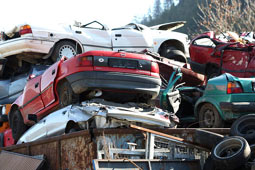 Urteil: Keine Versicherung für verschrottetes Auto