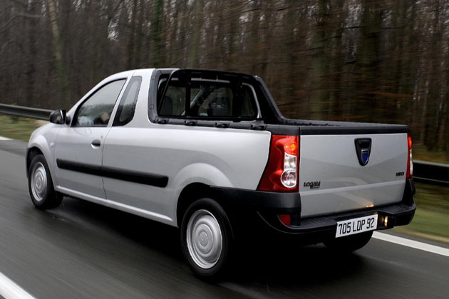 Wie alle Dacia verfügt der Pick-up nicht über ESP. Die Motorenpalette endet bei 87 PS