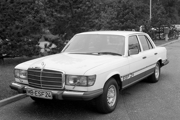 Mit dem ESF 24 endete die ra (ffentlich) 1974. Viele der damaligen Errungenschaften wie Airbag, ABS und Gurtstrammer sind heute selbst in Kleinwagen Standard