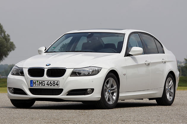 Der 3er-BMW ist das aktuell sparsamste Mittelklasse-Auto. Die 4,1-Liter-Version wird voraussichtlich nicht teurer als das reguläre Modell (177 PS, 4,8 Liter)