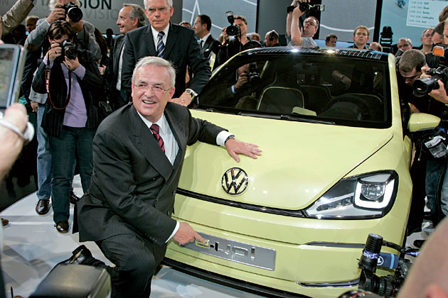 VW-Konzernchef Martin Winterkorn stellt den E-Up! auf der Vor-Messe-Präsentation vor