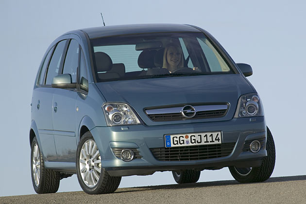 Vorletzter Blick zurck auf den Meriva A, der manchem frher als der angenehmste Opel galt. ber eine Million Exemplare hat Opel seit 2003 verkauft
