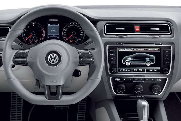 Warum sich VW den Luxus einer Mischung aus alter und neuer Klimabedieneinheit fr den US-Markt gnnt, bleibt offen