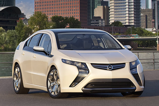 Der technisch verwandte Opel Ampera soll in ungefhr dieser Form Ende 2011 auf den Markt kommen