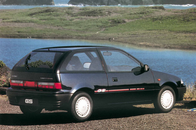 Rckblende: Der Suzuki II wurde von 1989 bis 2004 gebaut und war weit entfernt von der optischen Qualitt des Nachfolgers