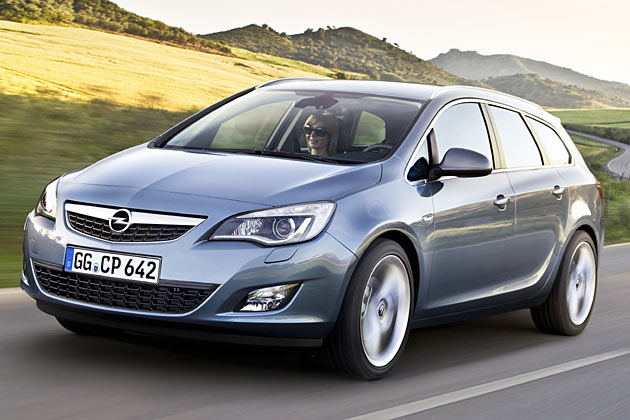 Gestatten, Opel Astra Sports Tourer. Nach dem Insignia trgt auch der neue Astra Kombi nicht mehr den traditionellen Namenszusatz Caravan