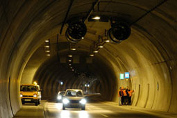 Wieder Nachtsperrungen im Gotthard-Tunnel