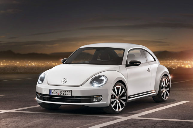 Gestatten, VW Beetle II. Aus »New Beetle« wird »The Beetle«. Die Neuauflage wird merklich länger und breiter, duckt sich aber etwas niedriger