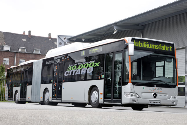 Insgesamt wurden bis dato rund 32.000 Einheiten verkauft. Hier ein Gelenkbus mit CNG-Antrieb für die Verkehrsbetriebe im österreichischen Linz