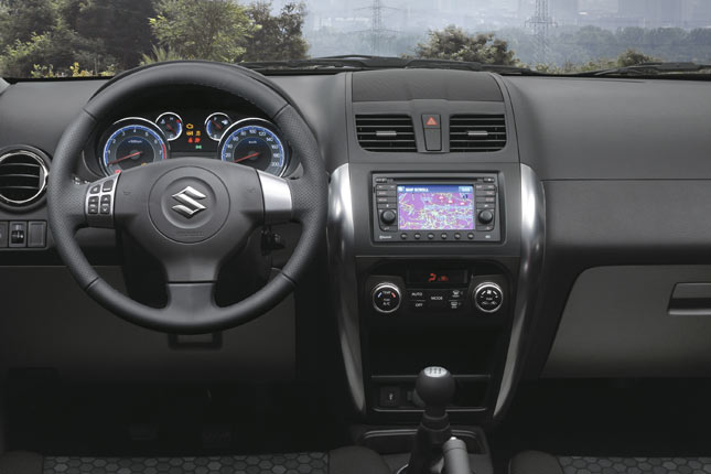 Zur Ausstattung gehrt ein Navigationssystem von Bosch mit Kartendarstellung und Bluetooth-Freisprechanlage