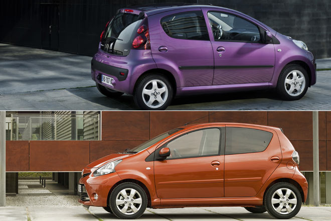 Wesentliche Unterscheidungsmerkmale des Toyota Aygo zu den nahezu baugleichen Schwestermodellen von Peugeot (oben) und Citroën sind die horizontalen Rückleuchten und die sichtbare C-Säule, wie der Vergleich zeigt