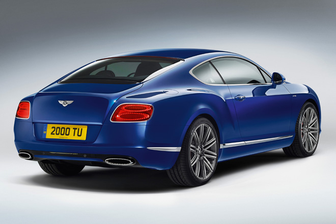 Der blaue Lack ist Geschmackssache, ansonsten darf man den Continental GT getrost zu den schönsten Modellen seiner Art zählen