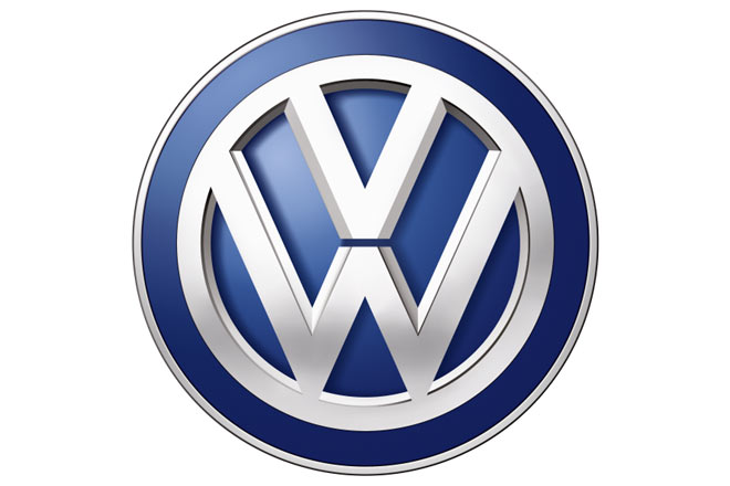 Volkswagen hat im Corporate Design sein Logo leicht überarbeitet. Es ziert nicht die Autos, sondern den Unternehmensauftritt in Print, Web, Video und dergleichen