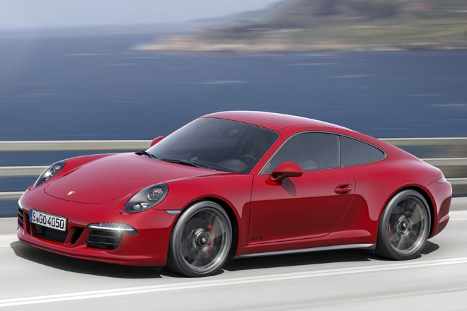 Wer einen Porsche 911 Carrera S zu lahm, einen Turbo zu teuer und einen GT3 zu krass findet, kann jetzt wieder zu den neu aufgelegten GTS-Modellen greifen